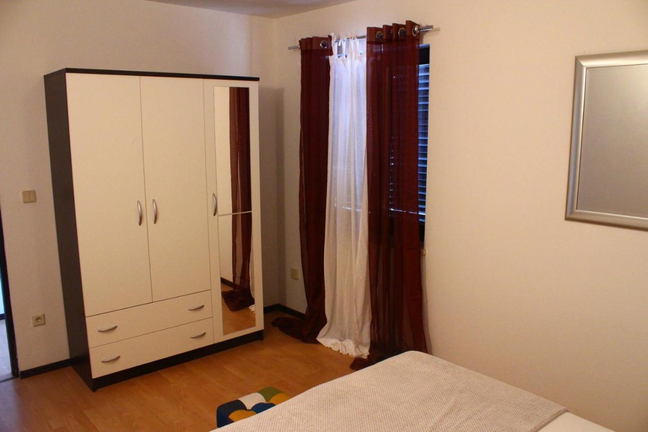 Apartment Arna Krk Town Exterior photo