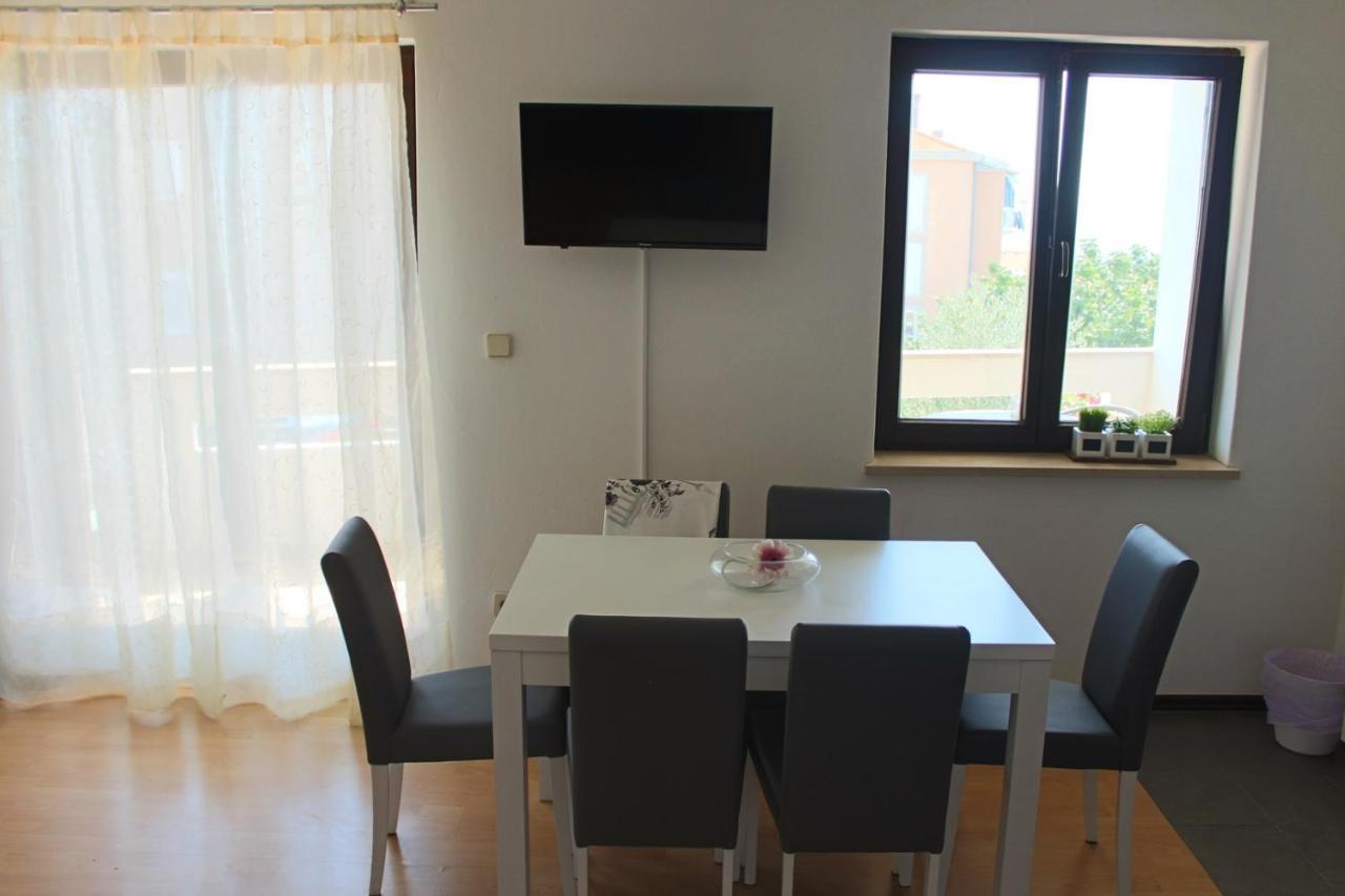 Apartment Arna Krk Town Exterior photo